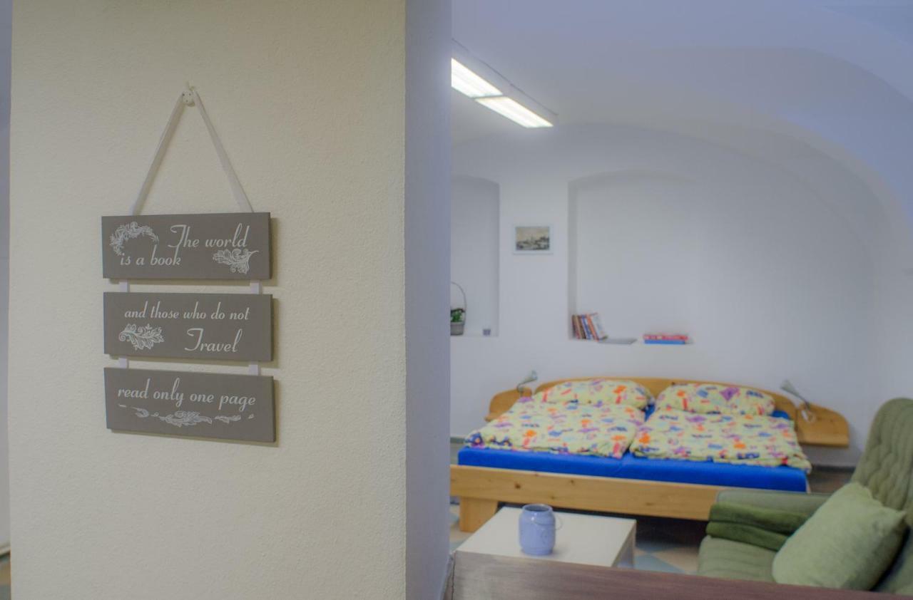 Juestel Apartment Литомержице Экстерьер фото