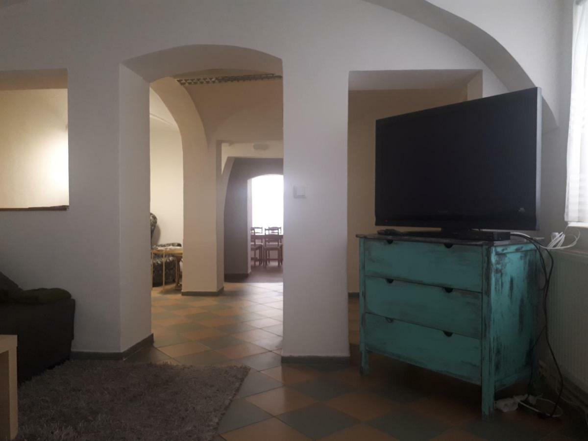 Juestel Apartment Литомержице Экстерьер фото